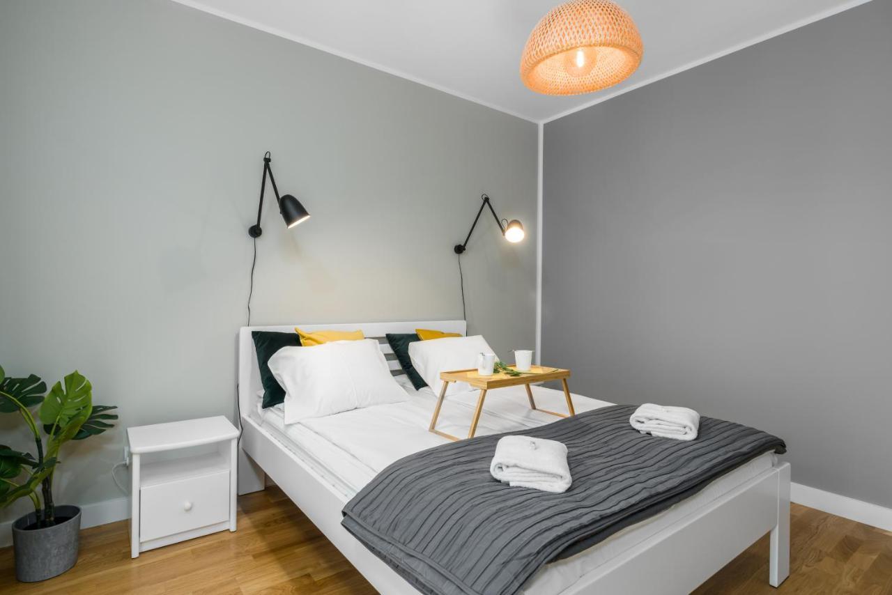 Apartament Black & White Mostowa By Renters Poznań Exterior foto